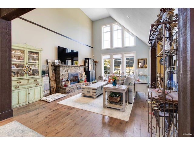 15 1911 Woodside Boulevard|mt Woodside, Agassiz