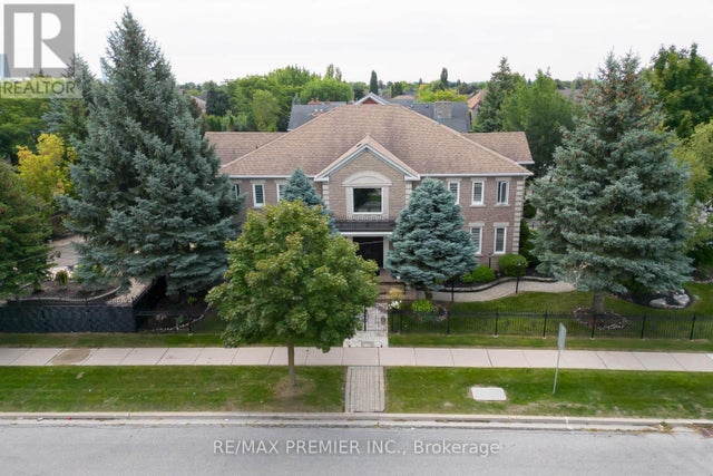 1 Radley Street, Vaughan (east Woodbridge)