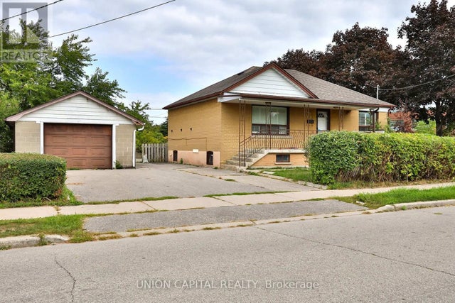 38 Claver Avenue, Toronto (yorkdale-Glen Park)