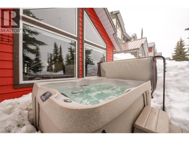 5977 Snow Pines Crescent Unit# 116d, Big White