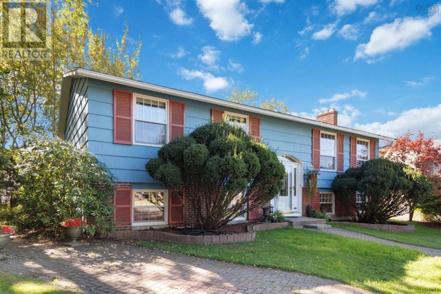 16 Bobolink Street, Halifax