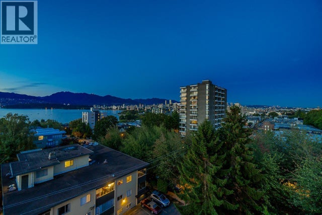 803 2445 W 3rd Avenue, Vancouver