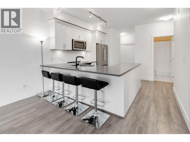 208 2436 Kelly Avenue, Port Coquitlam