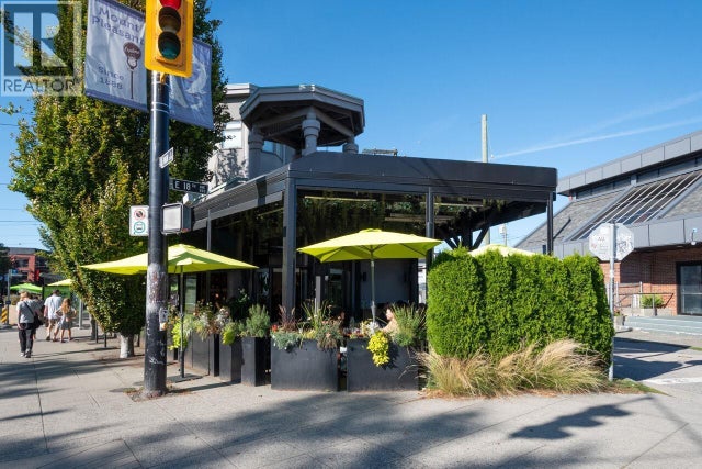 203 3368 Main Street, Vancouver