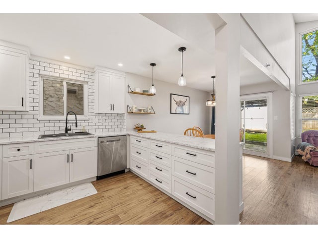 408 Bruneau Place, Langley