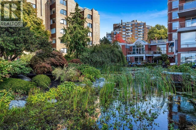 105 636 Montreal St, Victoria