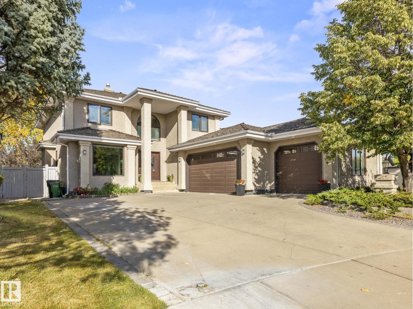 324 Carmichael Wd Nw, Edmonton