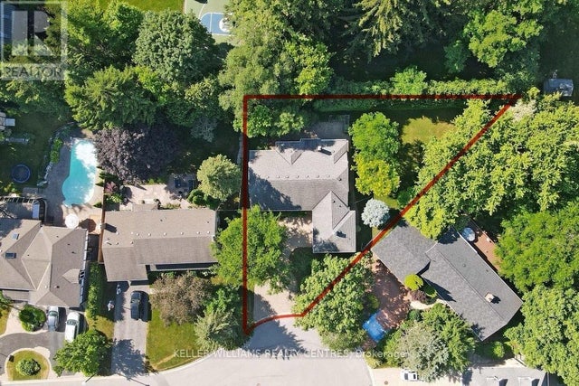 27 Hawthorne Lane, Aurora (aurora Village)