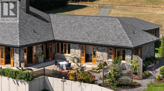 735 Arden Rd, Metchosin