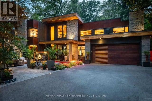 123 Kenollie Avenue, Mississauga (mineola)