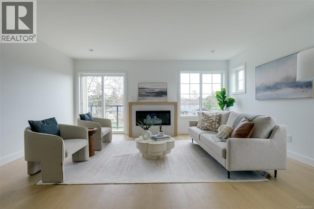 Unit 12 3907 Cedar Hill Rd, Saanich