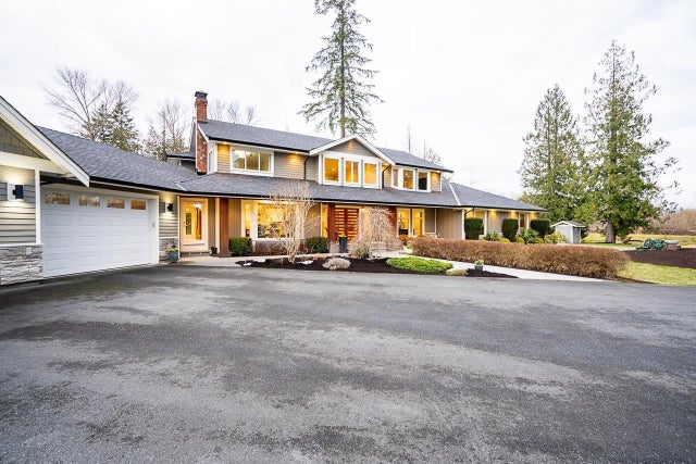 22015 40 Avenue, Langley