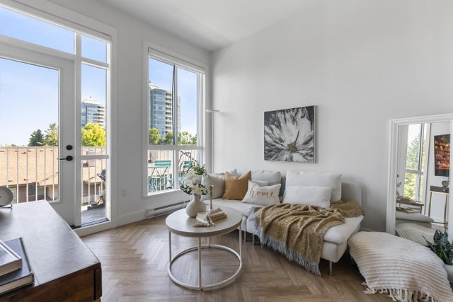 424 14968 101a Avenue, Surrey