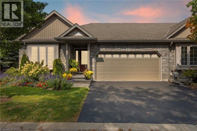 42 Rose Glen Crescent, Niagara-On-The-Lake