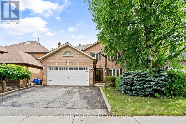 17 Gordon Rowe Crescent, Richmond Hill (observatory)