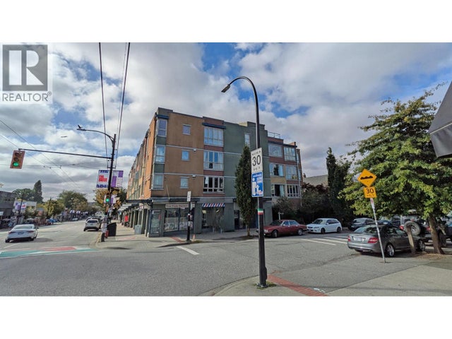 408 1688 E 4th Avenue, Vancouver