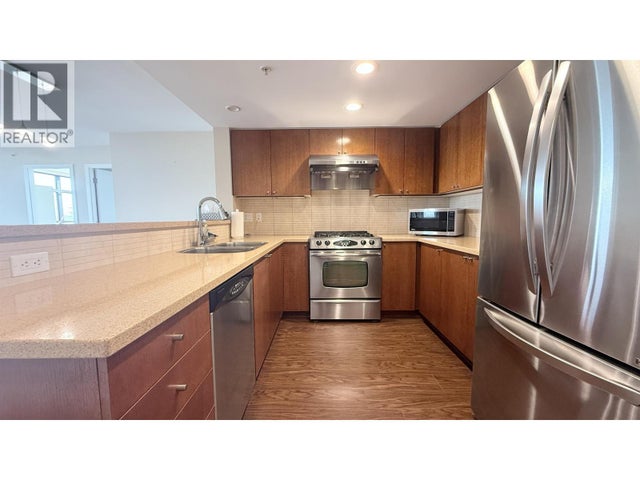 8120 Lansdowne Road, Richmond