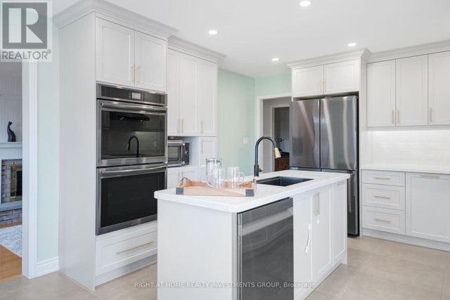 660 Whistler Drive N, Oshawa (northglen)