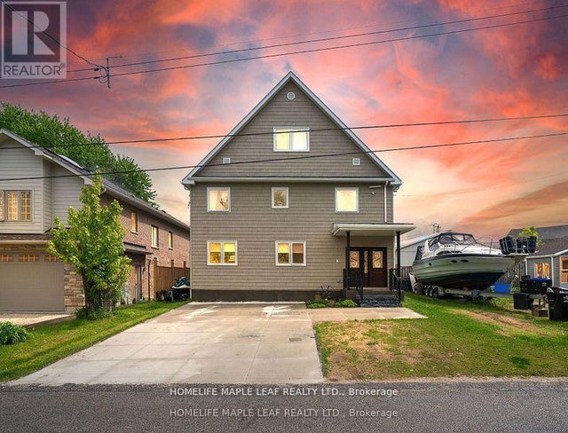 17 Middlebrook Road, Wasaga Beach