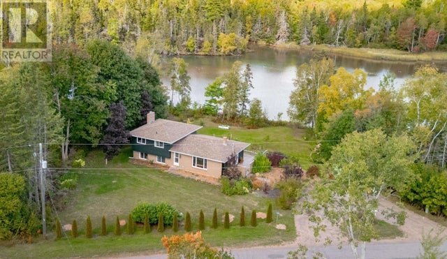 364 South Montague Road|rte 353, Victoria Cross