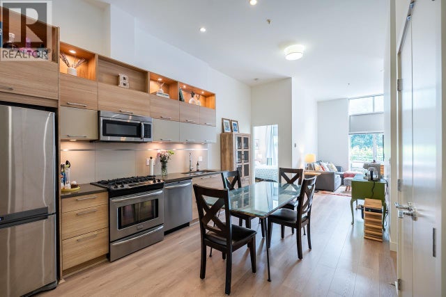 6 9150 University High Street, Burnaby