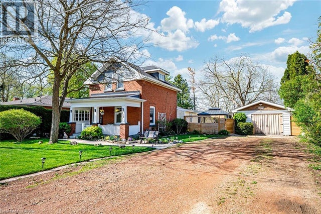 112 Court Street N, Milton