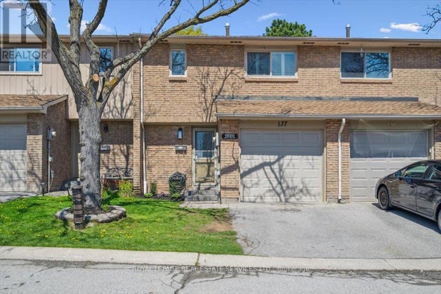 137 - 1520 Lancaster Drive, Oakville (fa Falgarwood)