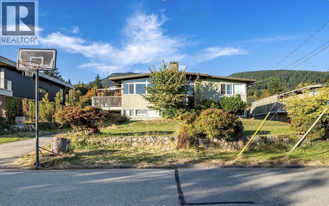 622 Croydon Place, North Vancouver