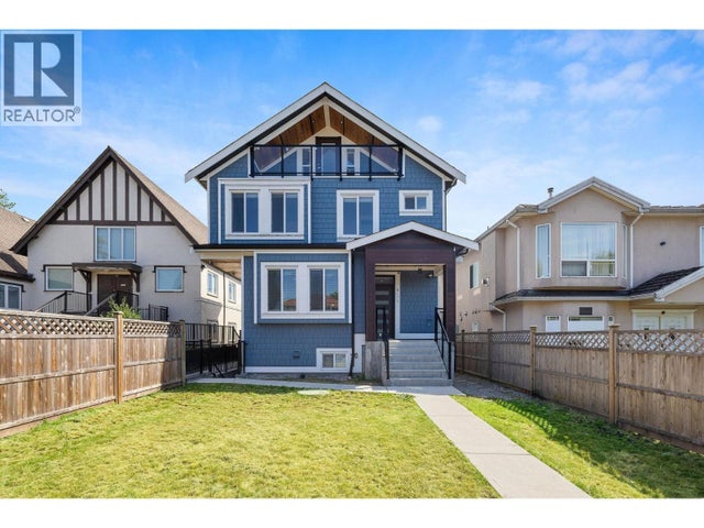 1 2430 E 41 Avenue, Vancouver