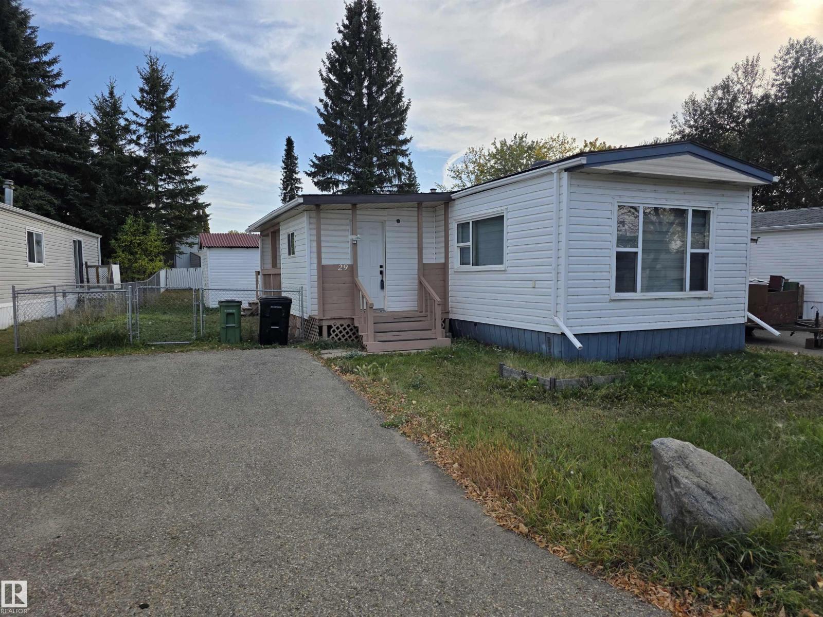 29 Ridgeway Dr Nw, Edmonton