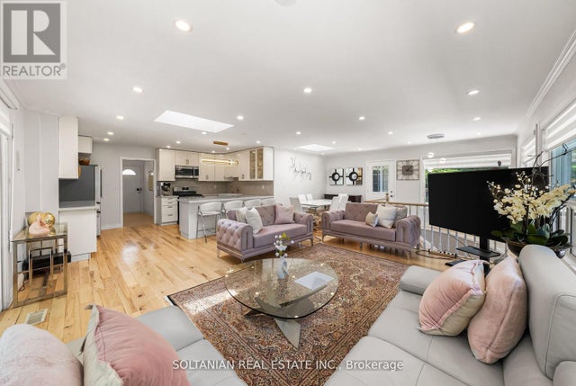 66 Lakeland Crescent, Richmond Hill (oak Ridges Lake Wilcox)