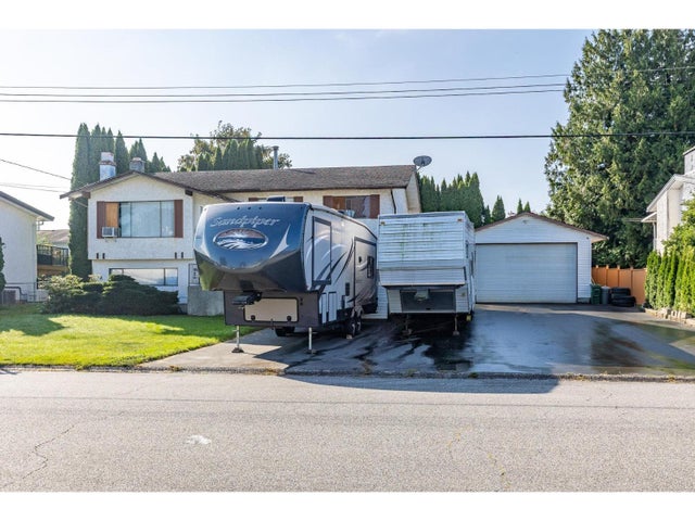 46494 Elliott Avenue|fairfield Island, Chilliwack