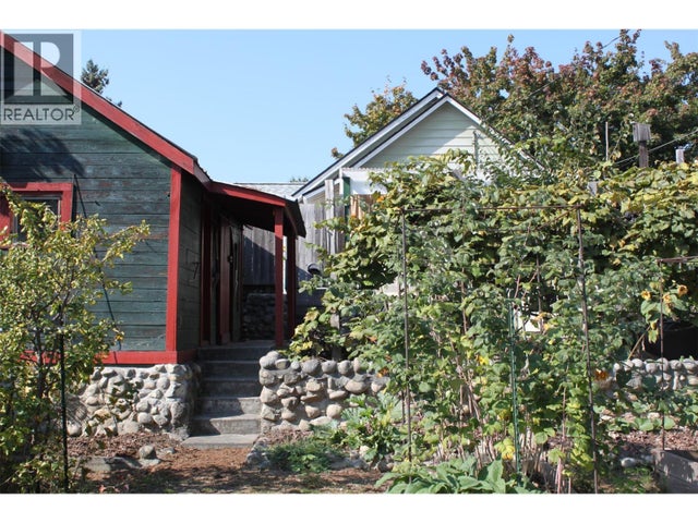 109 4th Avenue Nw, Nakusp