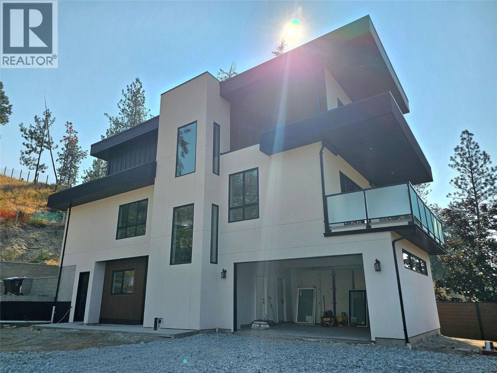 757 Barnaby Road Unit# 3, Kelowna