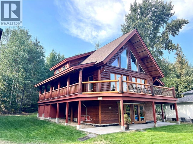 147 West Lake Drive, Christina Lake