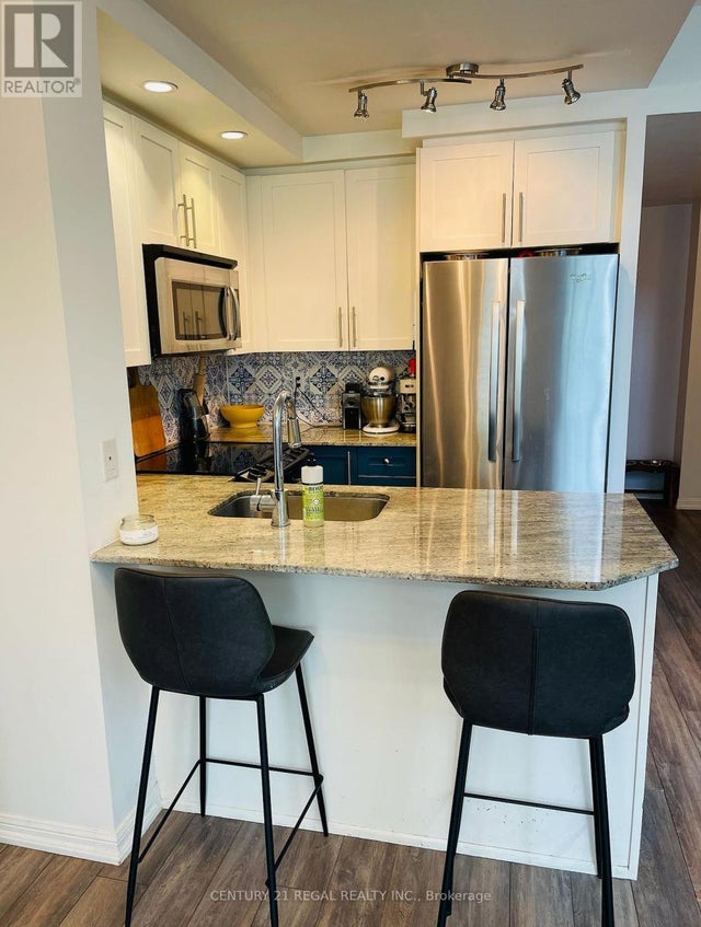 Th73b - 75 East Liberty Street, Toronto (niagara)