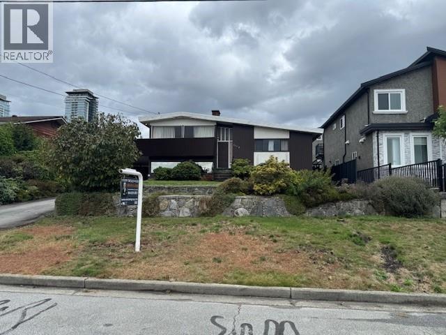 1115 Madore Avenue, Coquitlam
