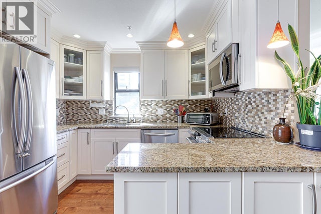 5 890 Broughton Street, Vancouver