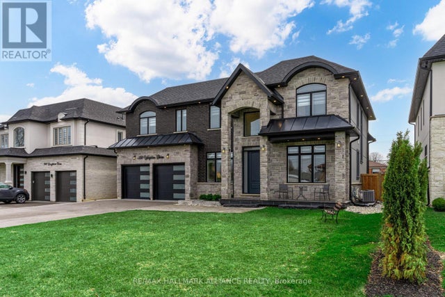 350 Weighton Drive, Oakville (wo West)