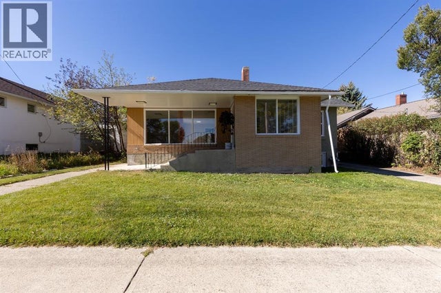 257 2 Street W, Cardston