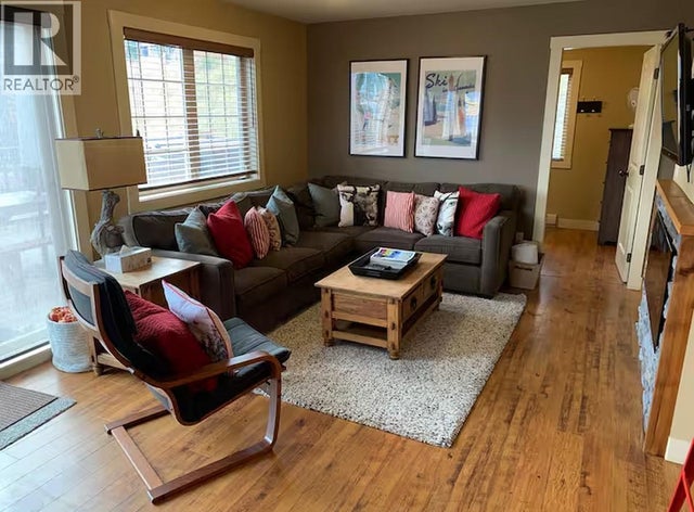 1322 Kaufmann View Unit# 13, Golden