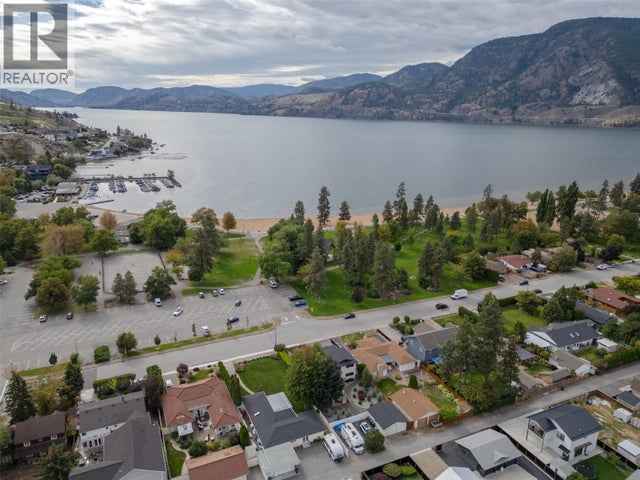 127 Elm Avenue, Penticton