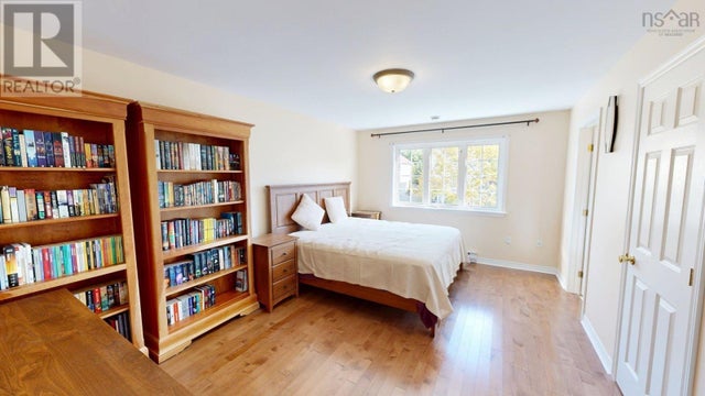 11 Glenbourne Court, Halifax