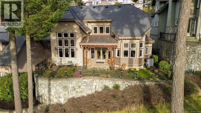 2212 Island Falls Pl, Langford