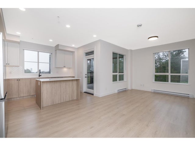 305 19979 76 Avenue, Langley