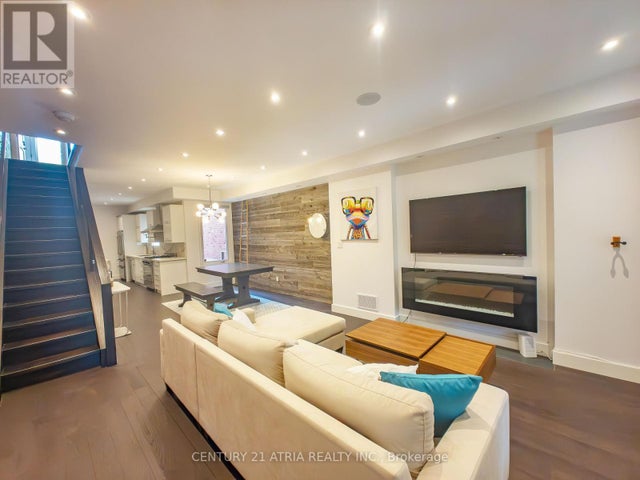 329a Clinton Street, Toronto (palmerston-Little Italy)