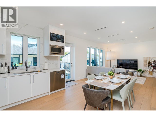 8182 Cartier Street, Vancouver