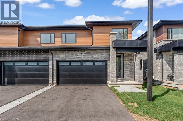 2154 Walkers Line Unit# 4, Burlington