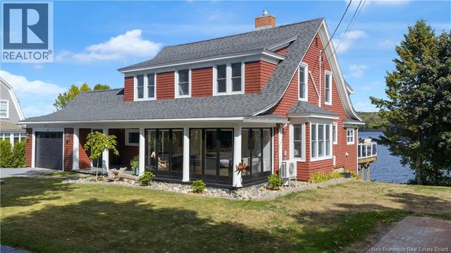 9 Driftwood Lane, Grand Bay-Westfield