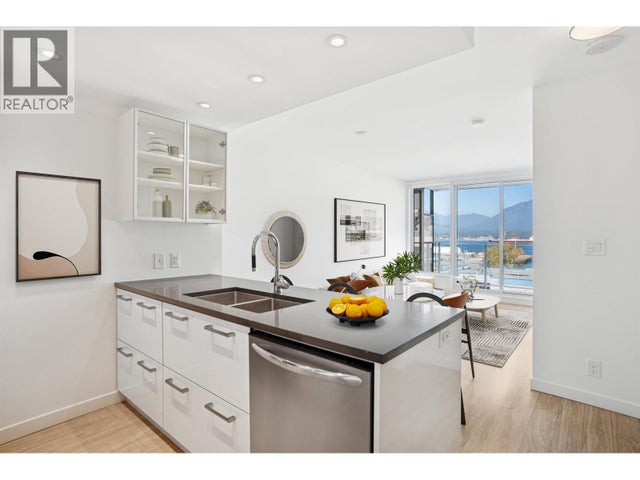 653 955 E Hastings Street, Vancouver